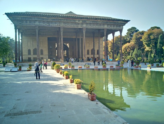 Chehel Sotoon ("Many Pillars") palace