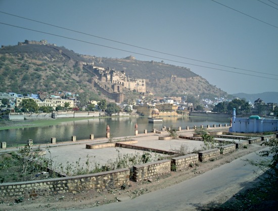Nawal Sagar lake with palace overlooking