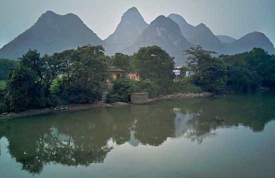 River scene in Gui Lin