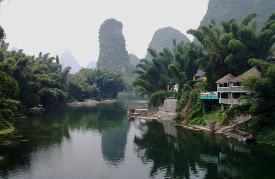 River scene outside Yang Shuo