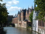 301 Brugge, canal-side