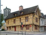 051 Troyes - fairy tale house